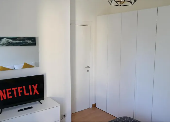 10 Min From The Airport-Wifi-Free Parking